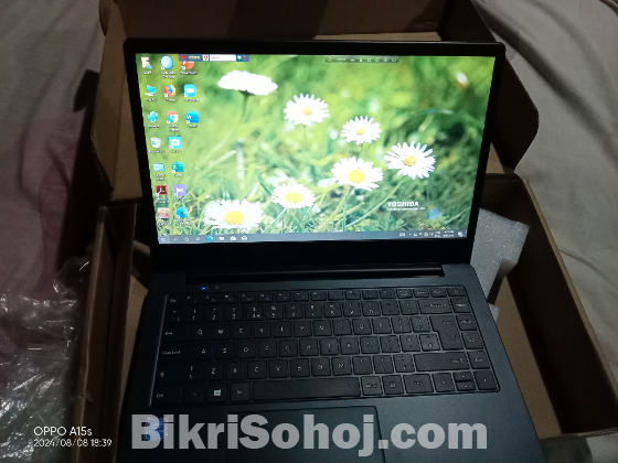 Toshiba dynabook 8/256gb